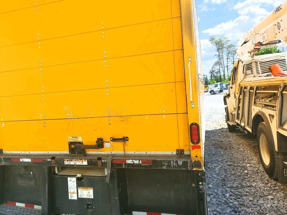 2019 International 4300 BOX Truck