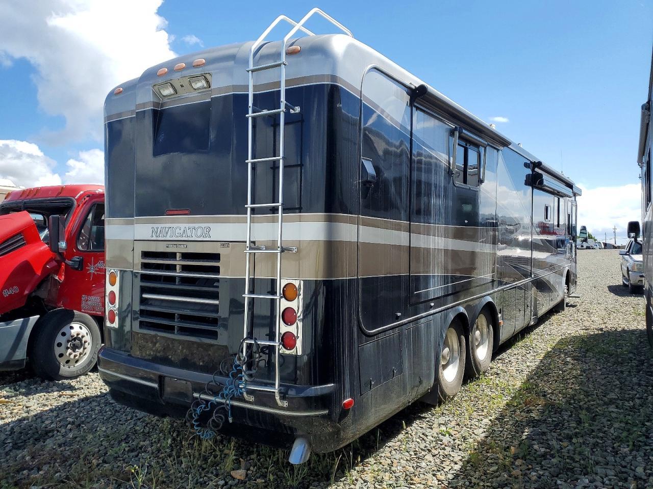 2004 Holiday Rambler Navigator RV