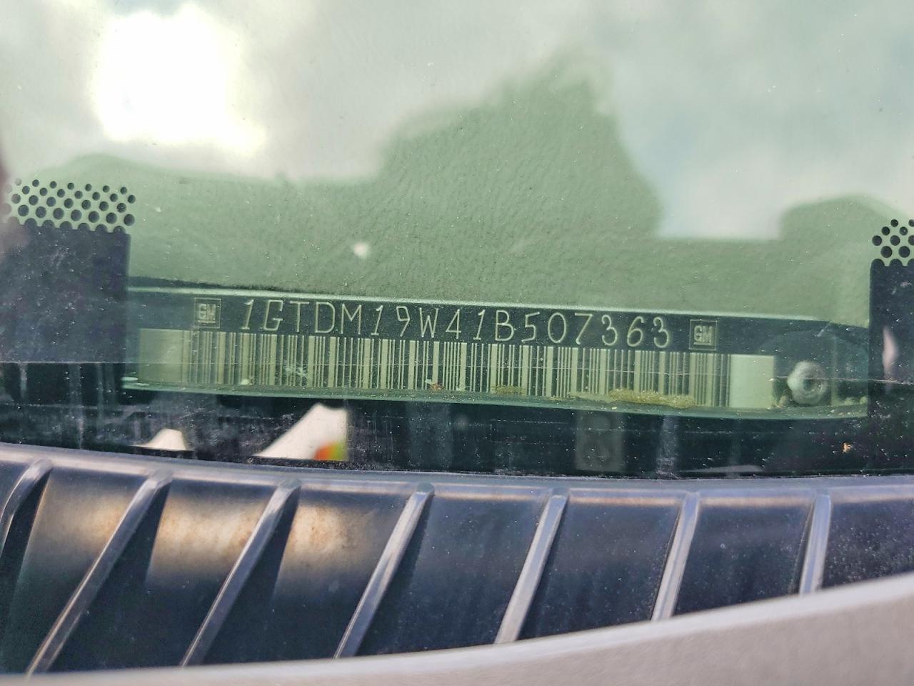 2001 GMC Safari XT