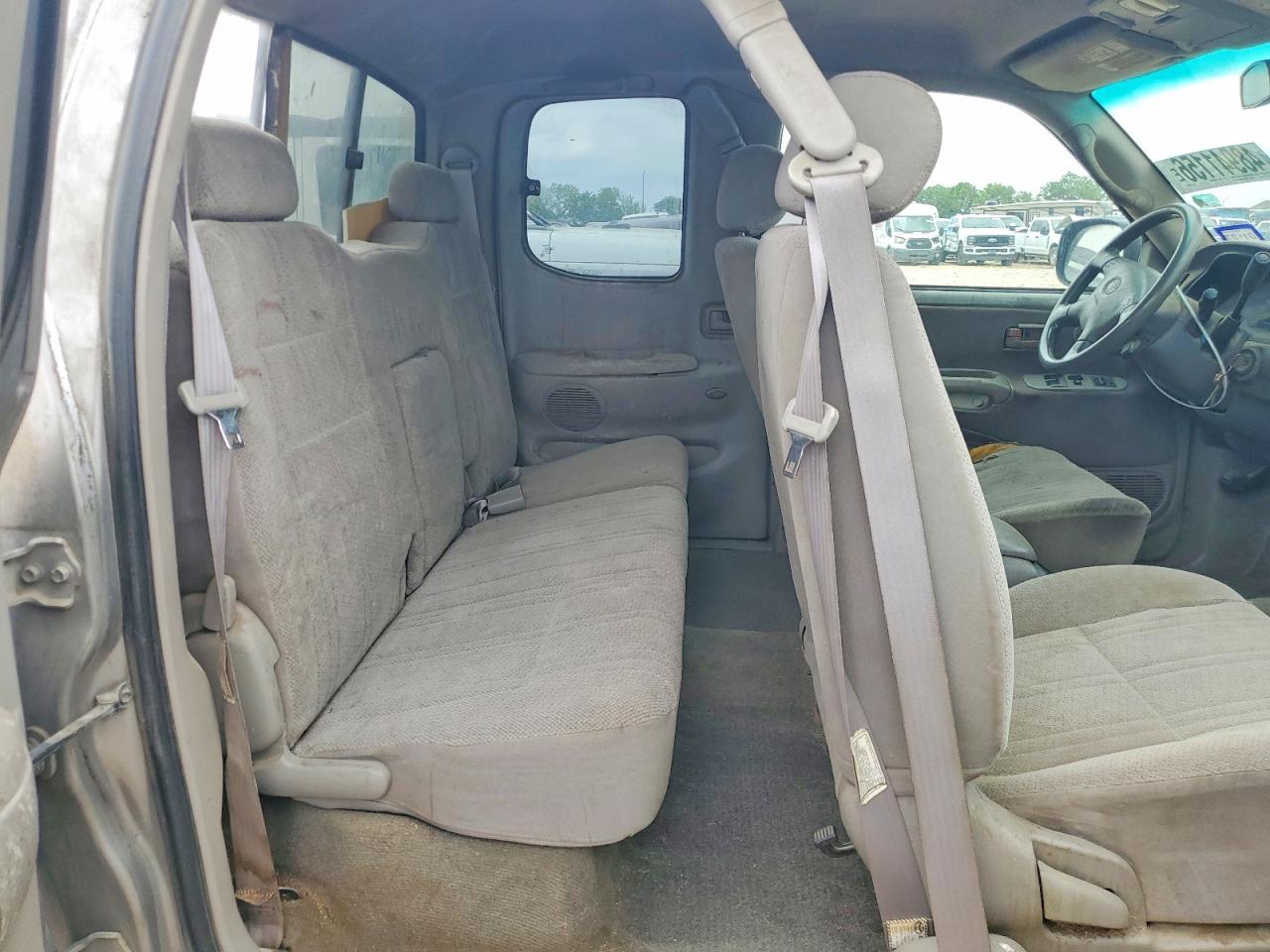 2002 Toyota Tundra SR5 V8