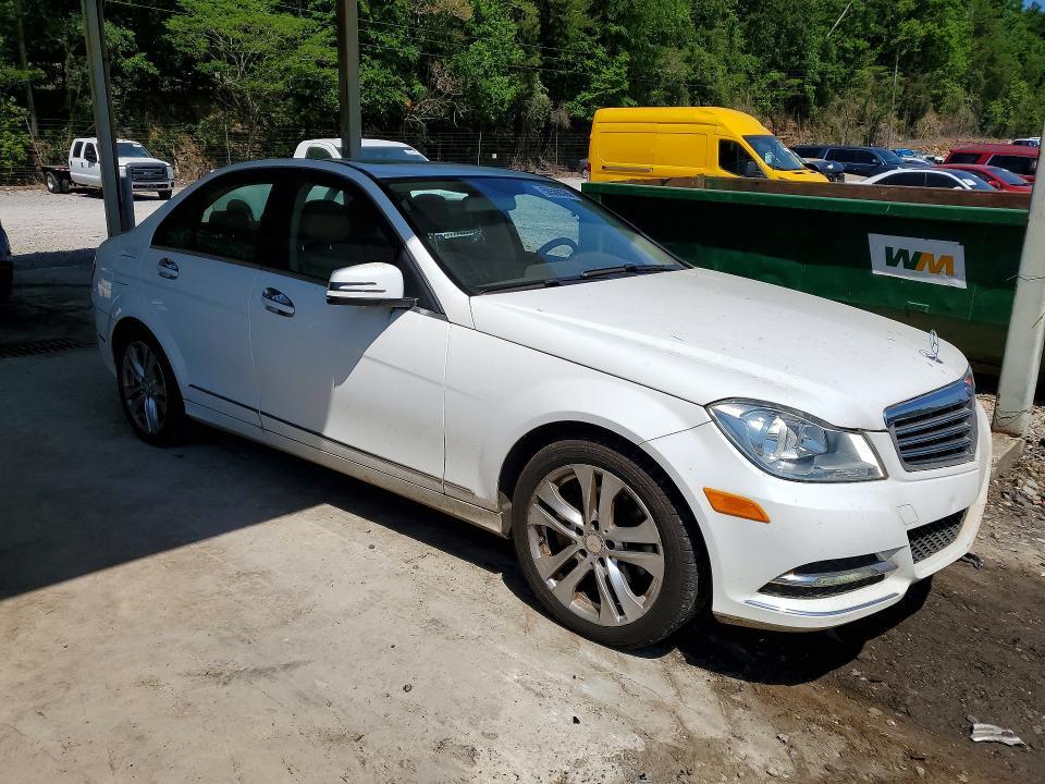 2014 Mercedes-Benz C 250