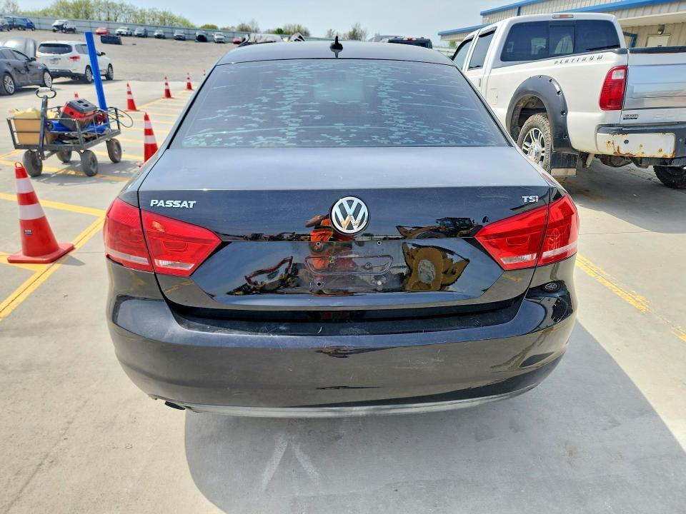 2014 Volkswagen Passat s