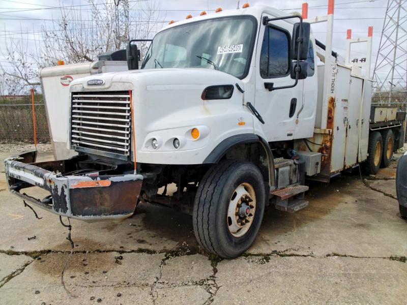 2012 Freightliner Business Class M2 Utility / Service Truck