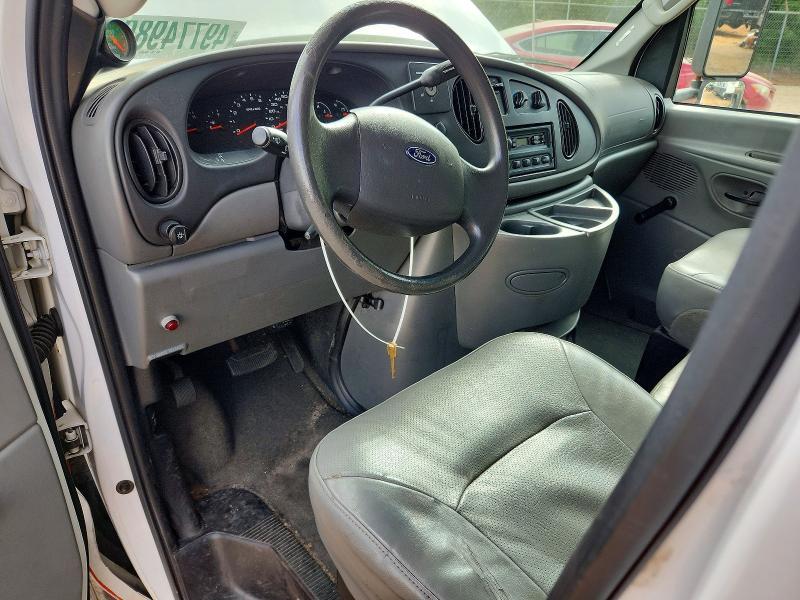 2006 Ford E450 box Truck
