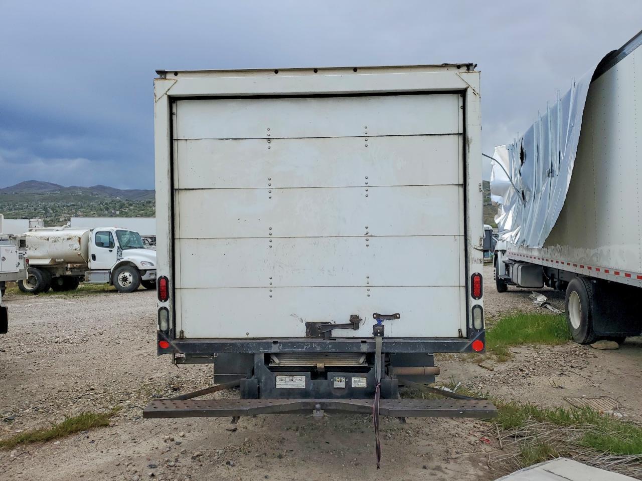 2014 Ford E350 BOX Truck
