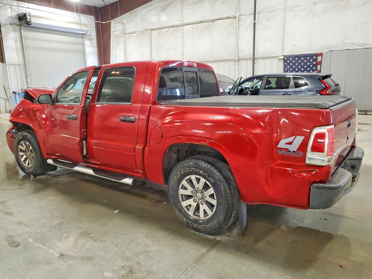 2008 Mitsubishi Raider LS