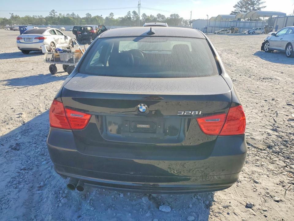 2011 BMW 328 i