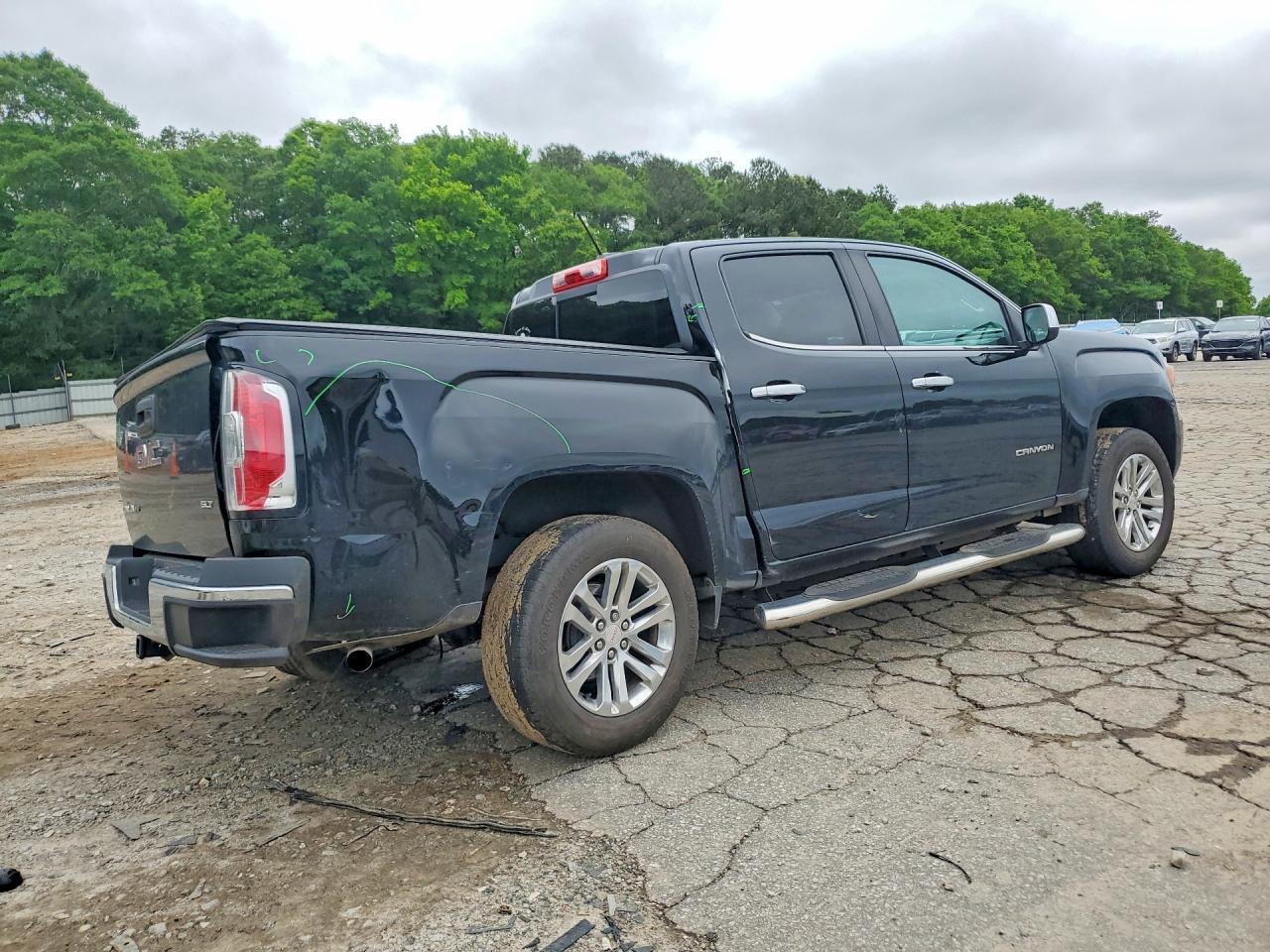 2017 GMC Canyon SLT