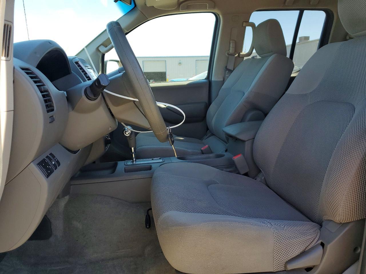 2013 Nissan Frontier S