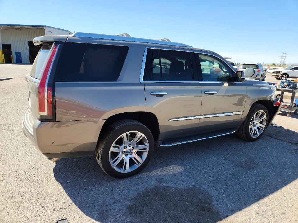 2017 Cadillac Escalade Luxury