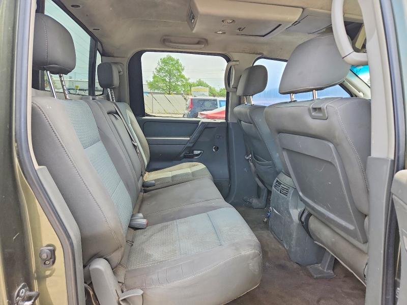 2005 Nissan Titan XE
