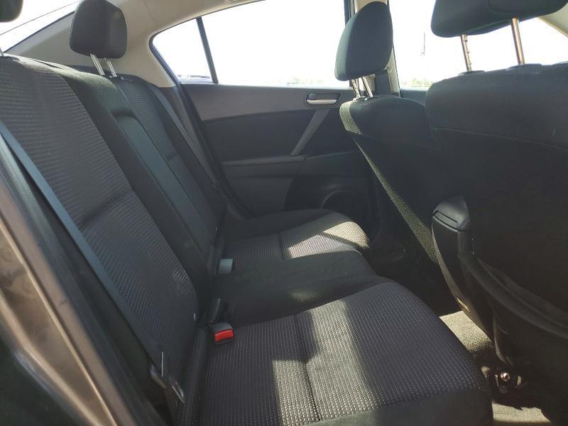 2013 Mazda 3 I