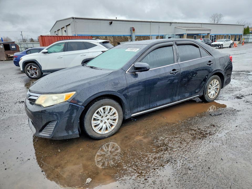 2012 Toyota Camry le
