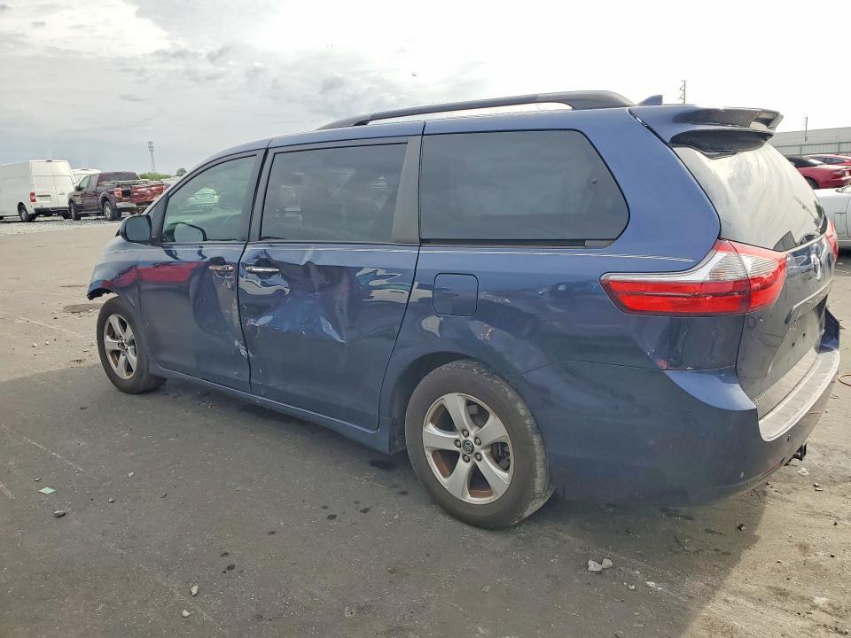 2020 Toyota Sienna le 8-passenger