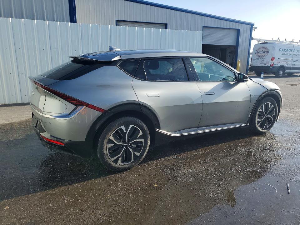 2024 KIA EV6 Wind