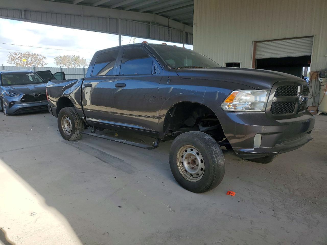 2016 Dodge RAM 1500 ST