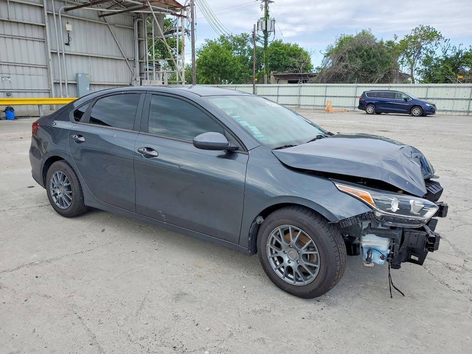 2021 KIA Forte fe