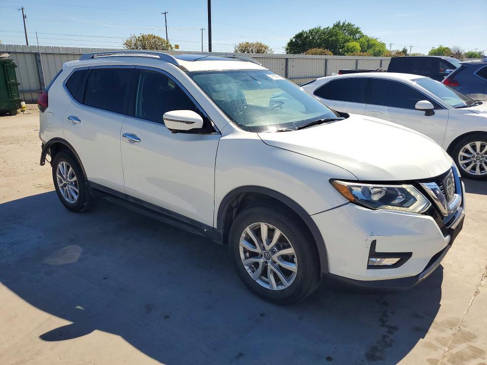 2017 Nissan Rogue sv