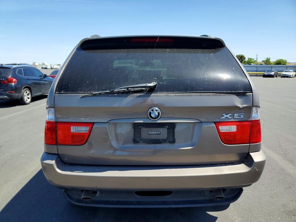 2005 BMW X5 3.0i