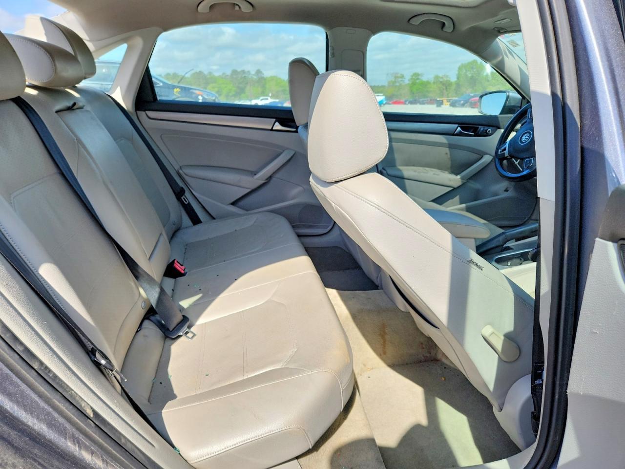 2014 Volkswagen Passat se