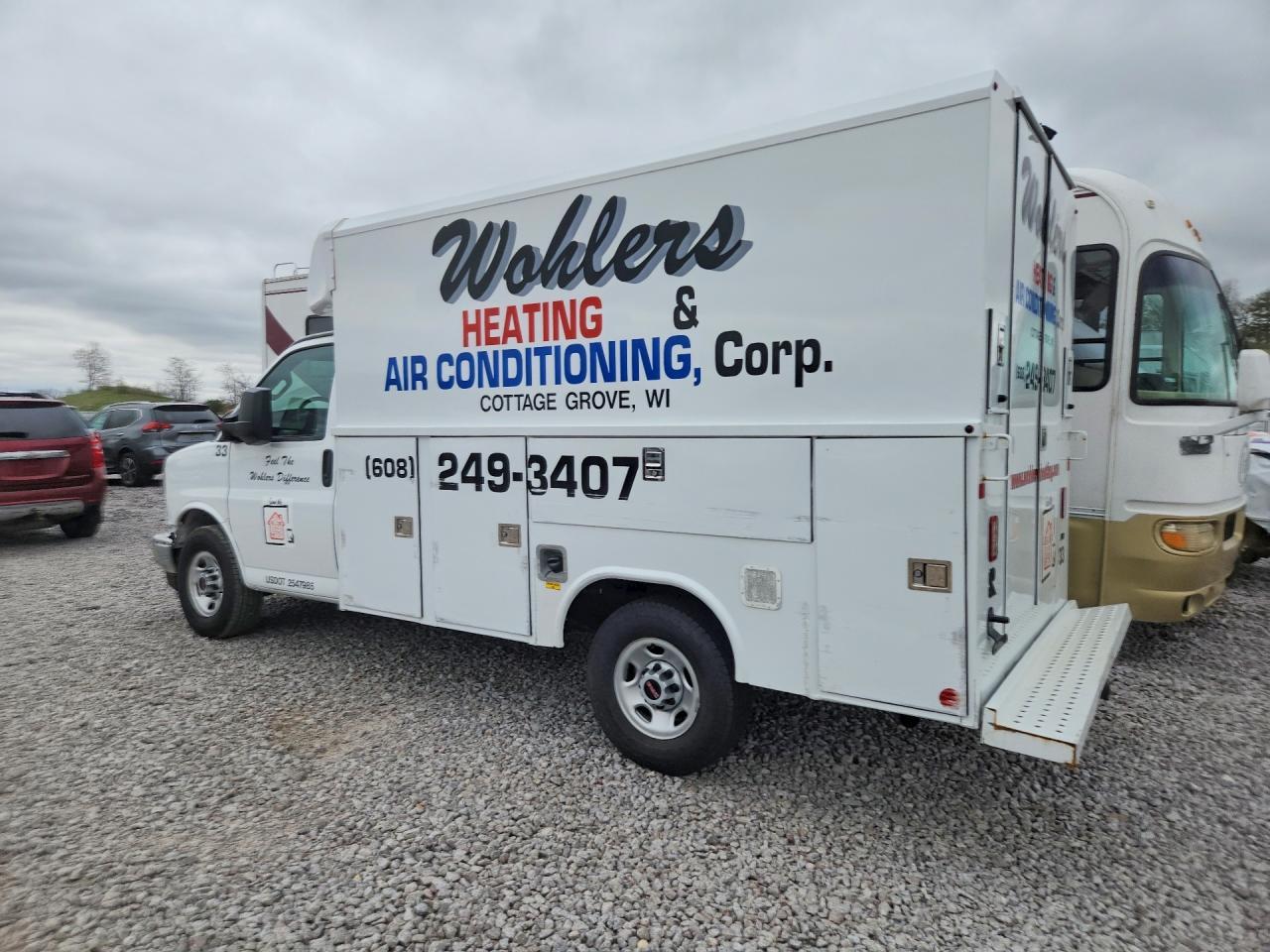 2023 GMC Savana Delivery Van