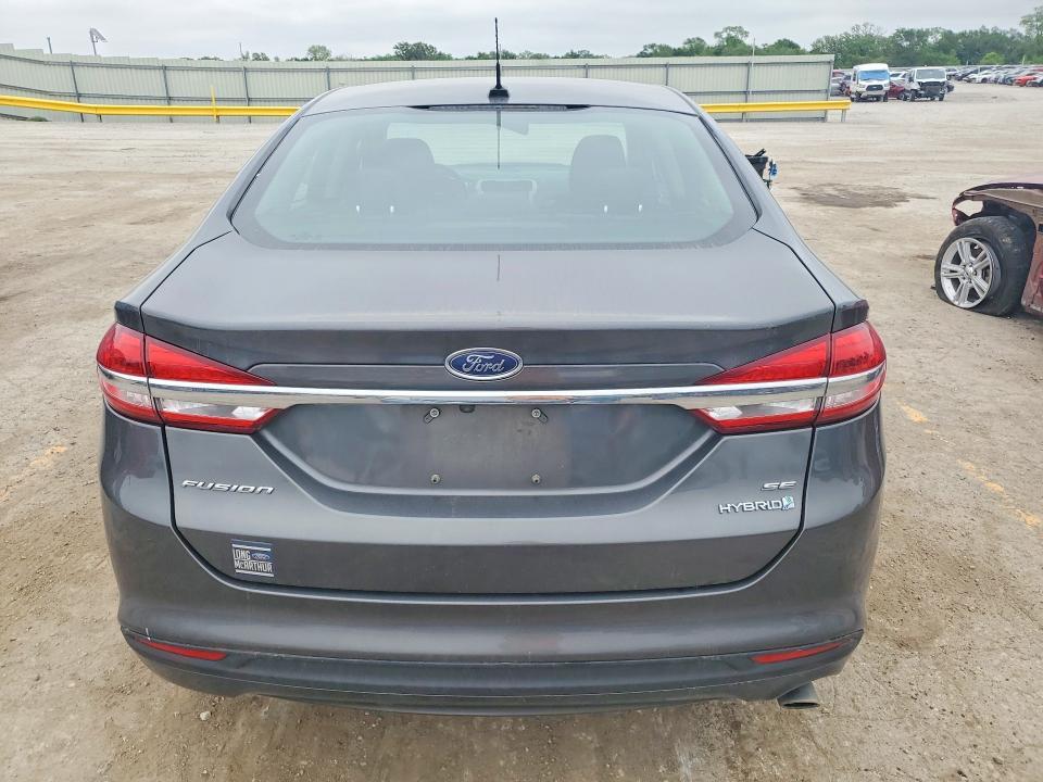 2018 Ford Fusion se Hybrid