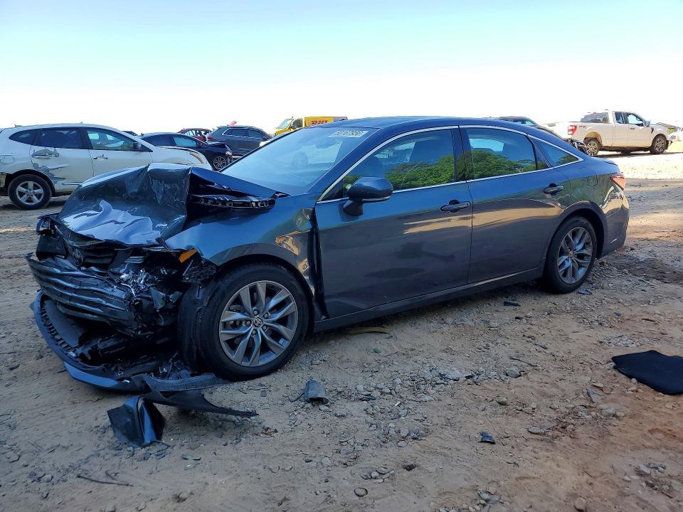 2022 Toyota Avalon xle