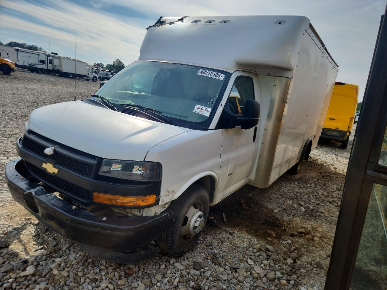 2022 Chev Rolet Express Delivery Truck