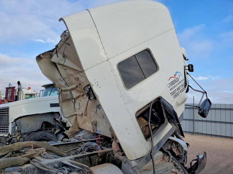 2012 Peterbilt 386 Truck Cab AND Chassis