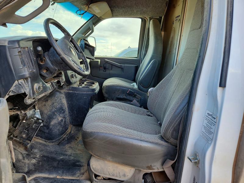 2021 Chevrolet Express Delivery Truck