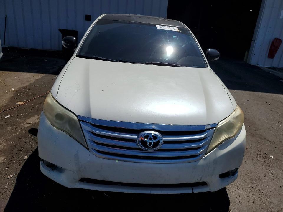 2011 Toyota Avalon Limited