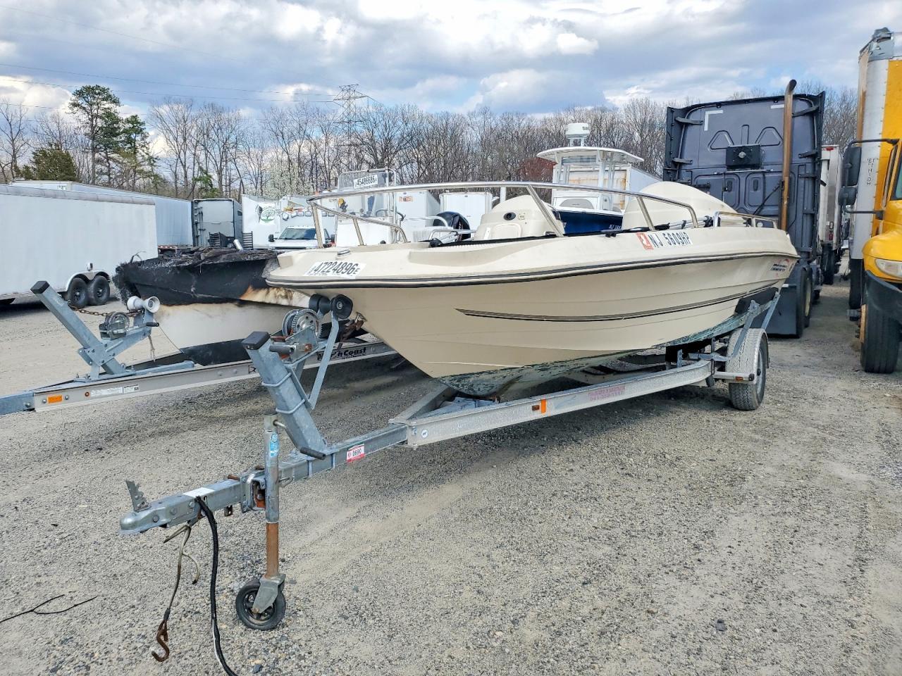 2003 Triumph Boats 2003 Triumph 190 DC-Boat