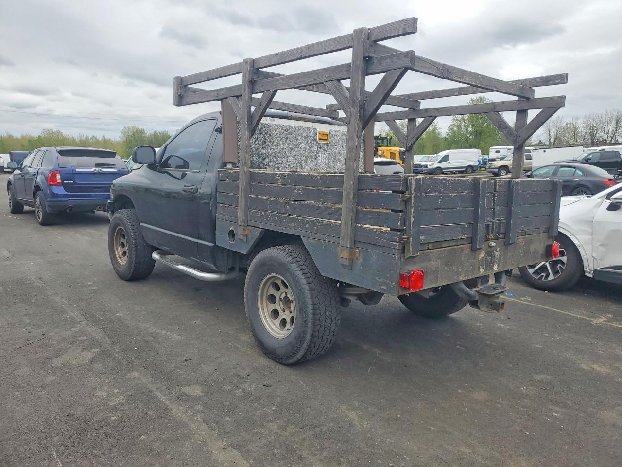 2003 Dodg RAM 1500 Flatbed Truck