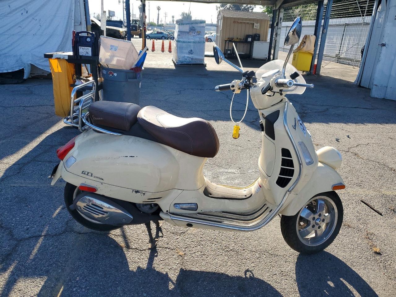 2010 Vespa GTS 300 Super