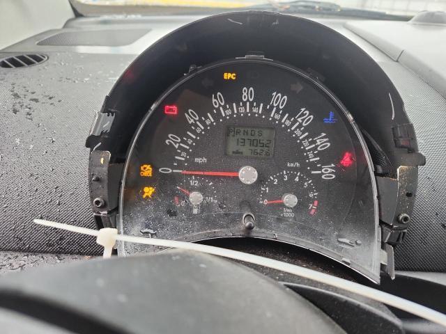 2005 Volkswagen Beetle