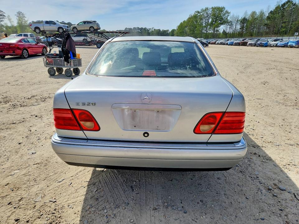 1996 Mercedes-Benz E 320