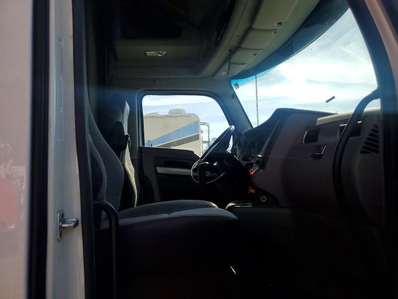 2020 Kenworth Construction T680