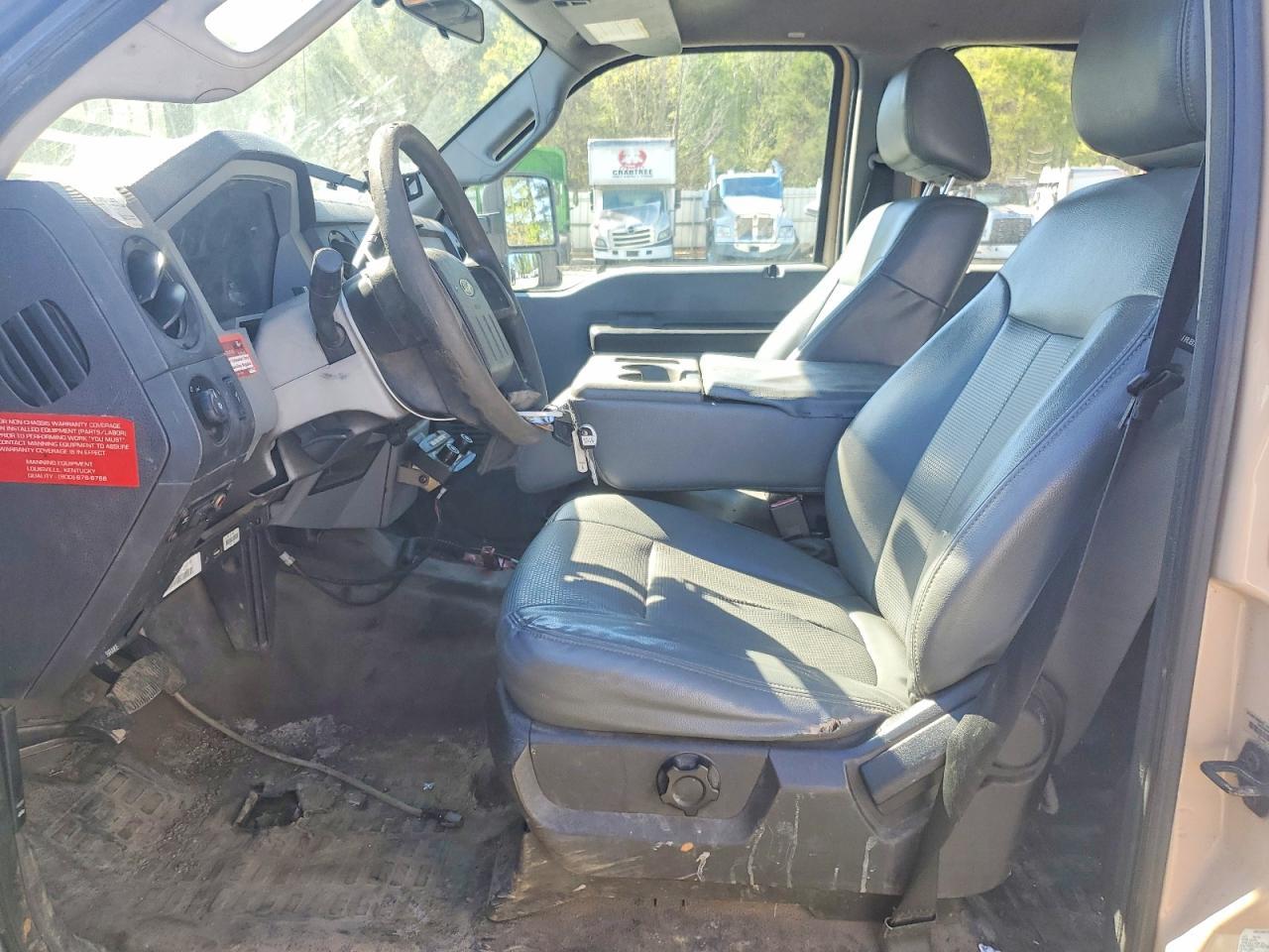 2014 Ford F450 Super Duty Flatbed Truck