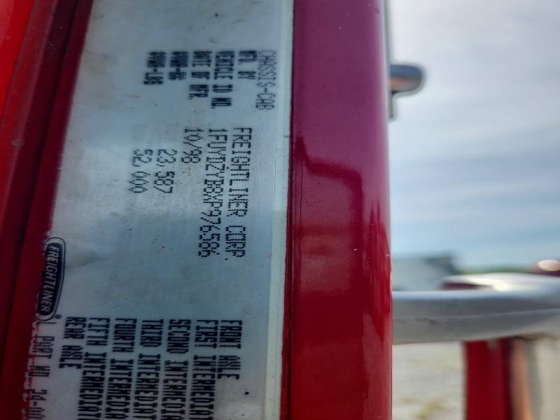 1999 Freigliner 1999 Freightliner Fld120 Semi Truck