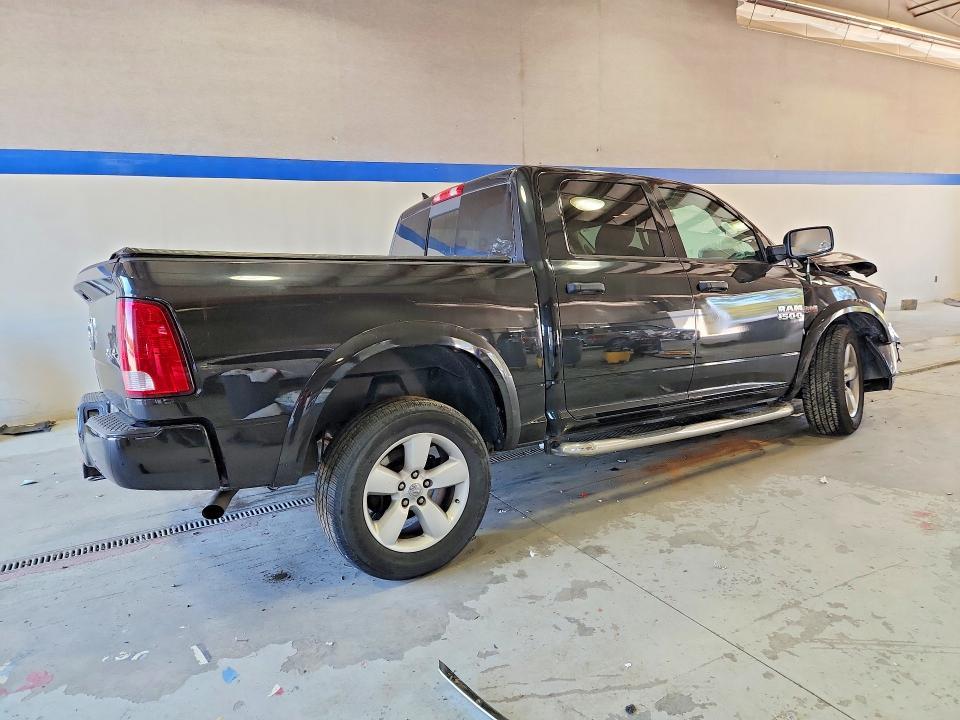 2015 Dodge RAM 1500 SLT