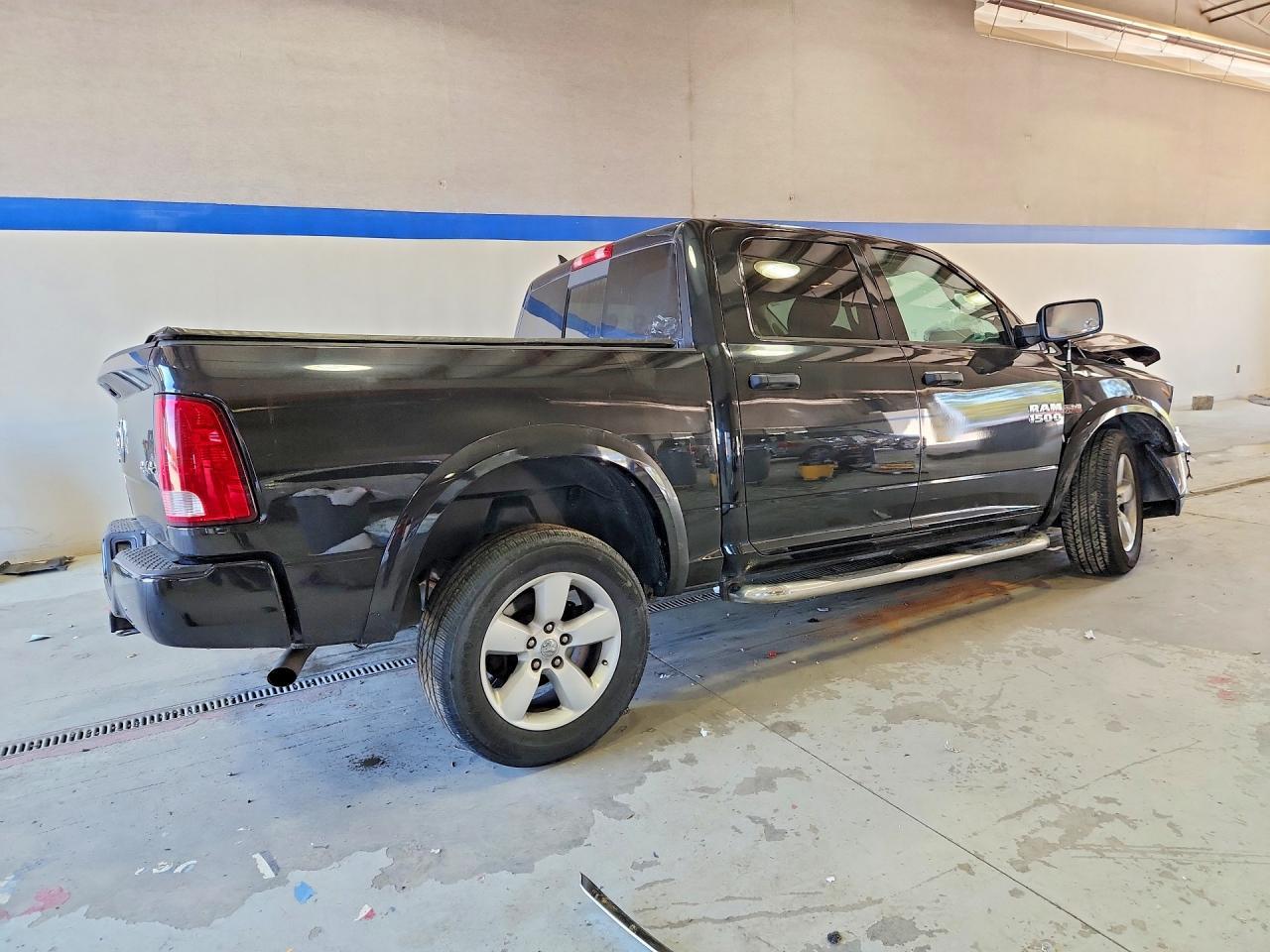 2015 Dodge RAM 1500 SLT