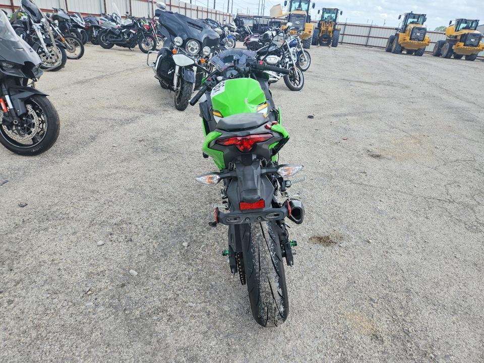 2025 Kawasaki EX500 H
