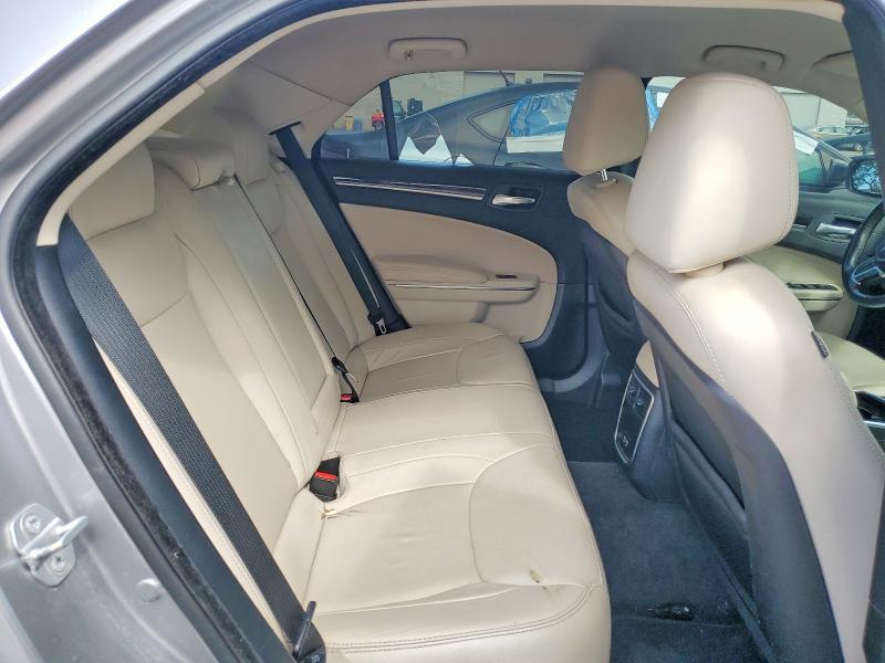 2015 Chrysler 300 Limited