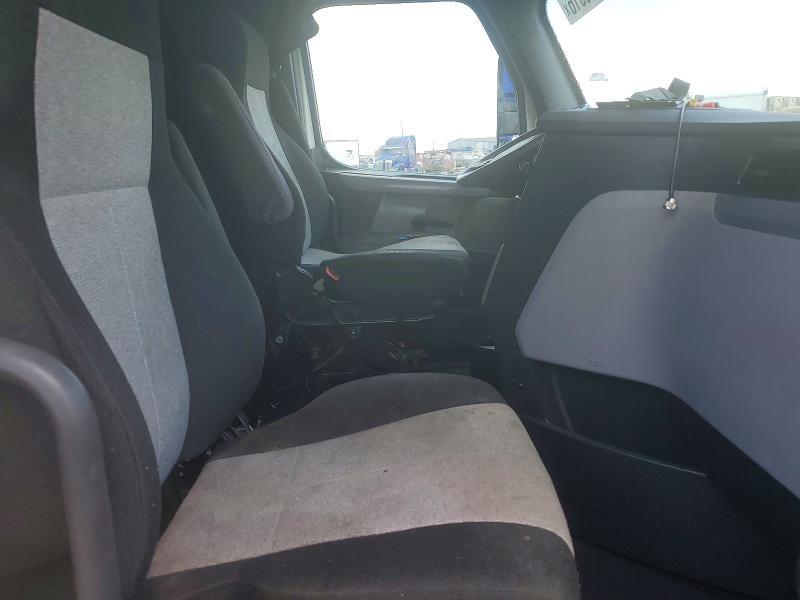 2019 Freigliner Cascadia 126