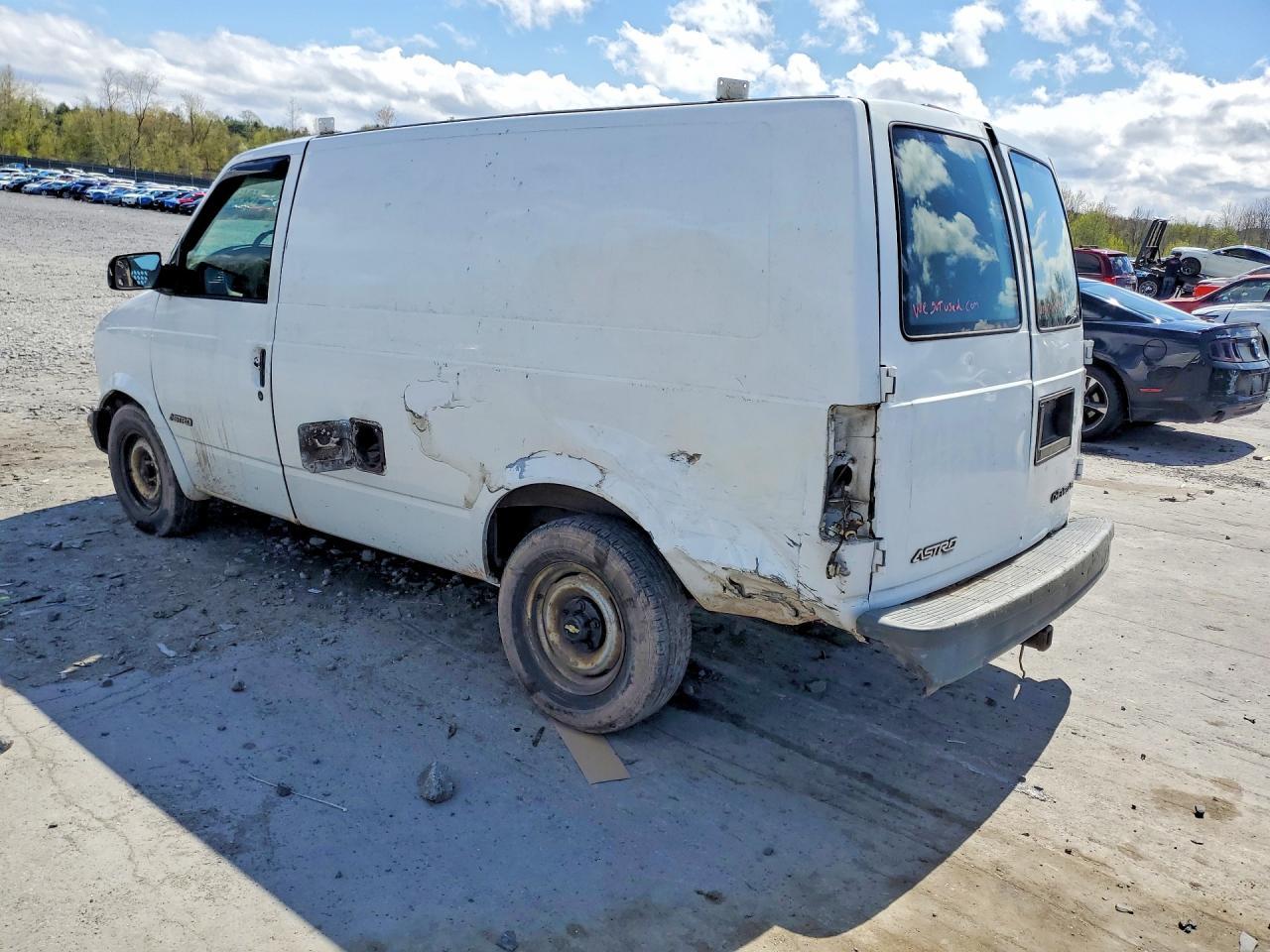 2000 Chevrolet Astro