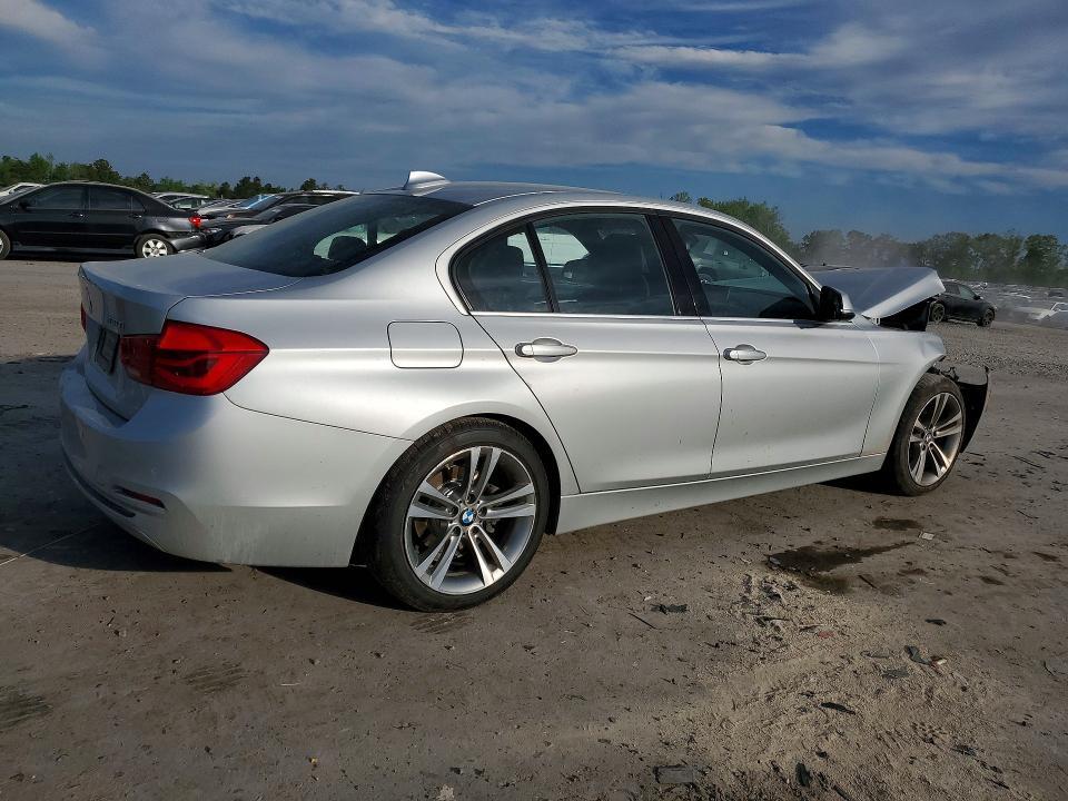 2018 BMW 330 i