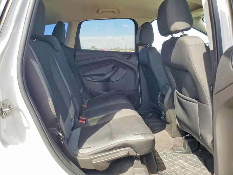 2015 Ford Escape s