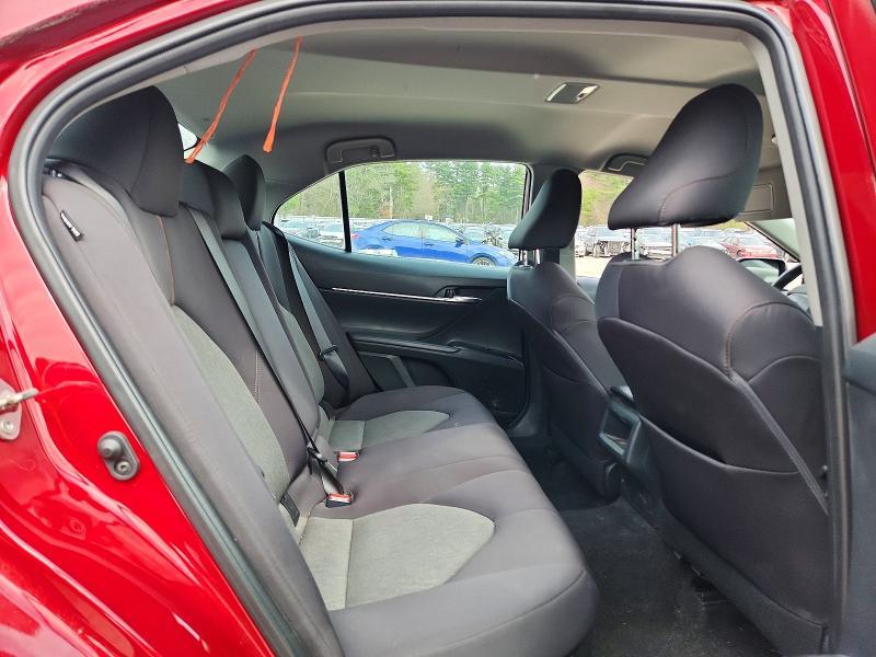 2020 Toyota Camry le