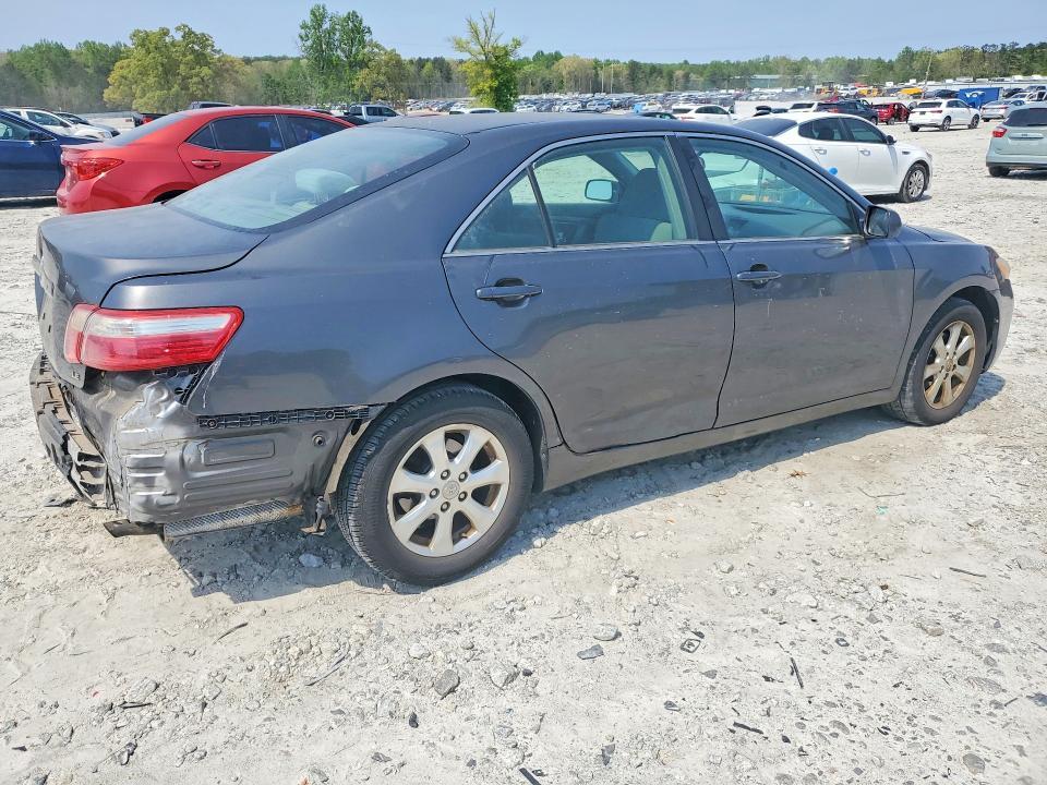 2009 Toyota Camry le