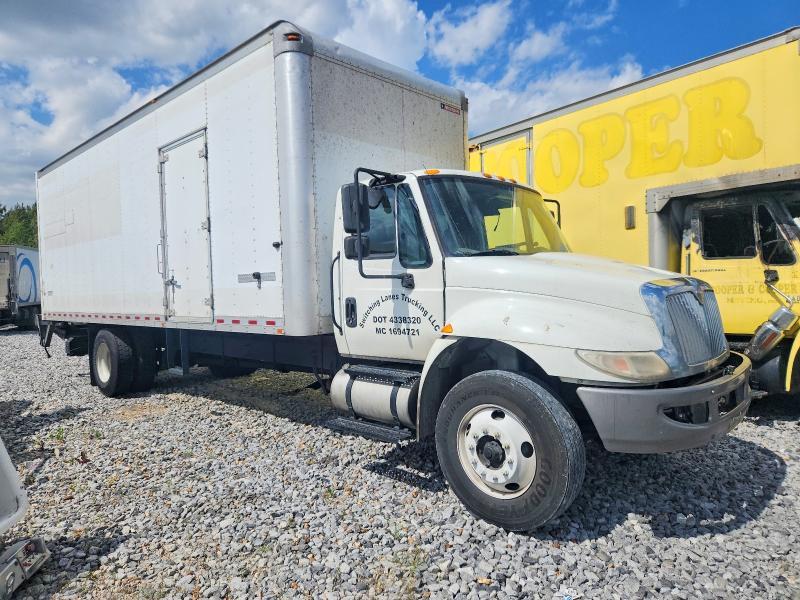 2018 International 4300 box Truck